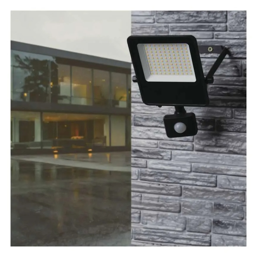 LED Floodlight with a sensor VISIO LED/50W/230V 4000K IP65
