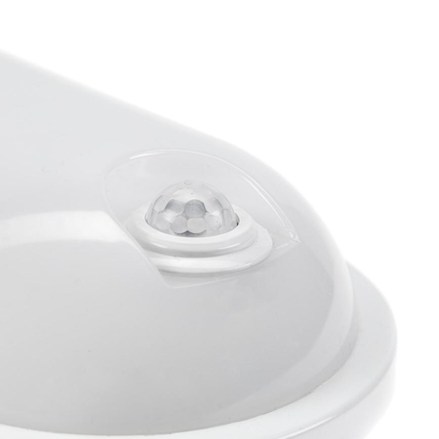 LED Heavy-duty light with PIR sensor LED/20W/230V IP54