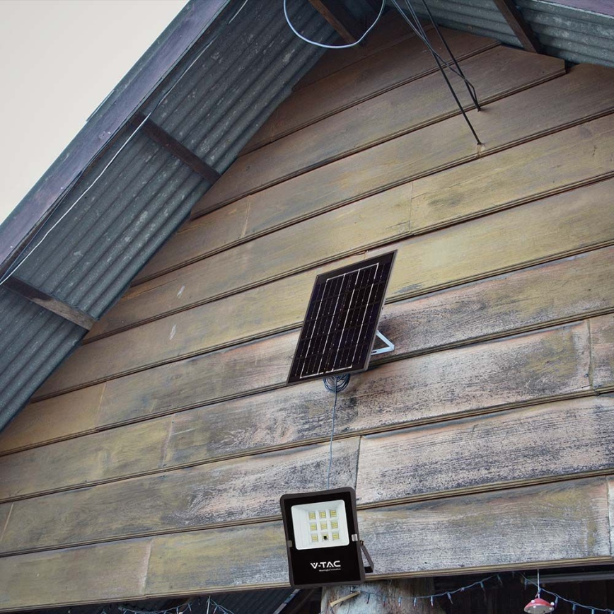 LED Outdoor solar floodlight LED/6W/3,2V 4000K IP65 + remote control