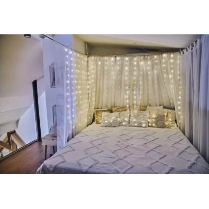 LED Outdoor String Lights 300 LEDs / 8 Functions, 5.9 m, IP44, Warm White