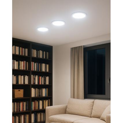 LED Recessed light QTEC LED/12W/230V 6500K d. 16,7 cm