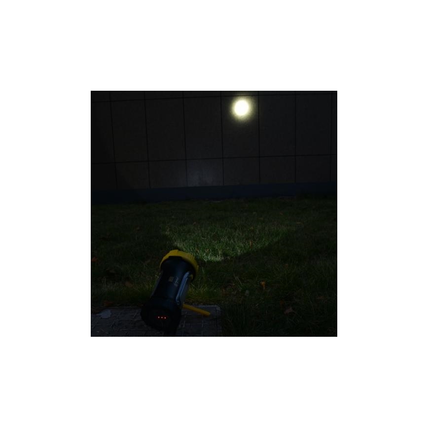 LED Rechargeable flashlight LED/5W/4000mAh + LED/3W