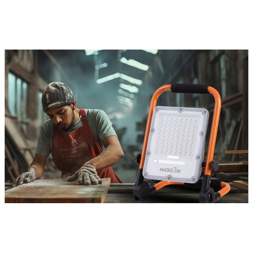LED Dimmable Rechargeable Floodlight with Stand LED/50W/3,2V 4500K 5000 mAh IP65 Orange