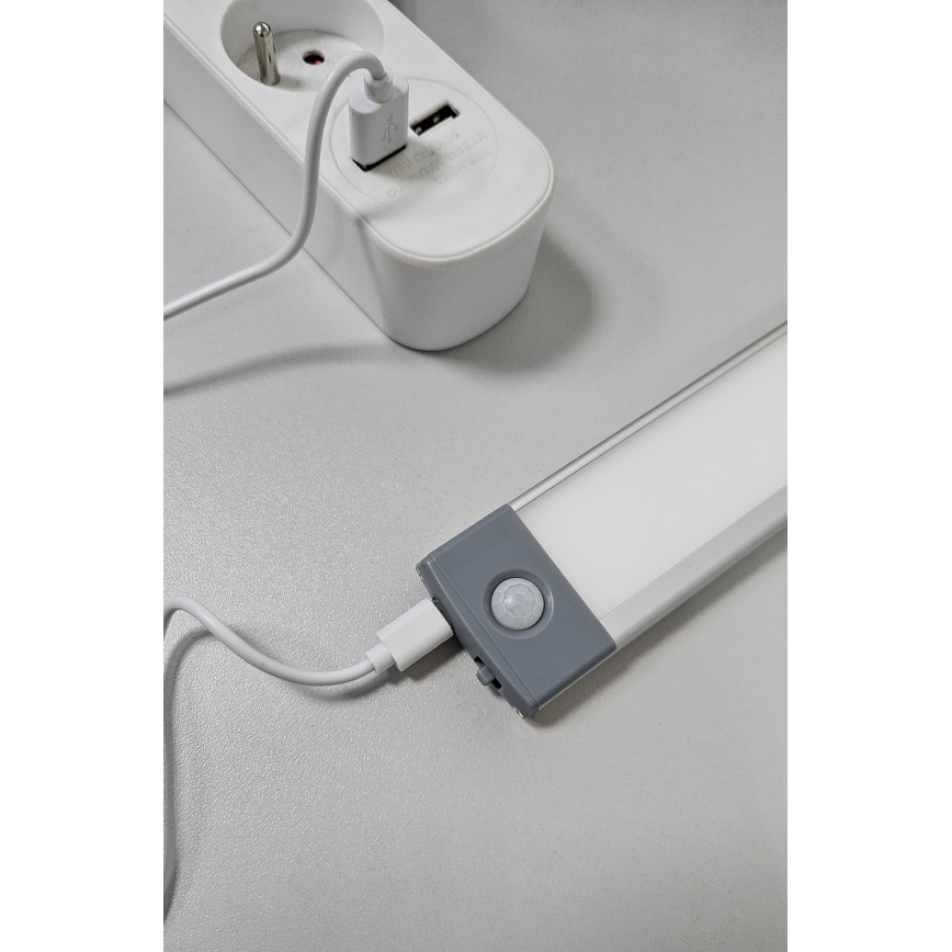 LED Rechargeable furniture lighting with a sensor LED/3,5W/5V USB 800 mAh 4200K 46 cm