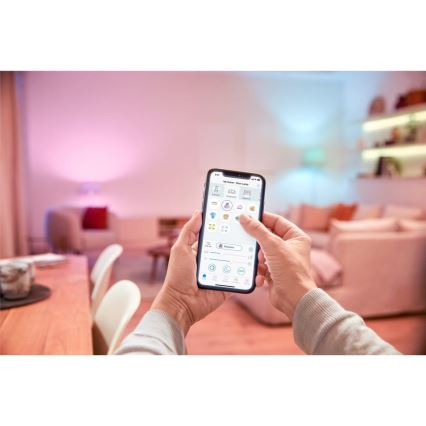 LED RGBW Dimmable bulb C37 E14/4,9W/230V 2200-6500K CRI 90 Wi-Fi -WiZ