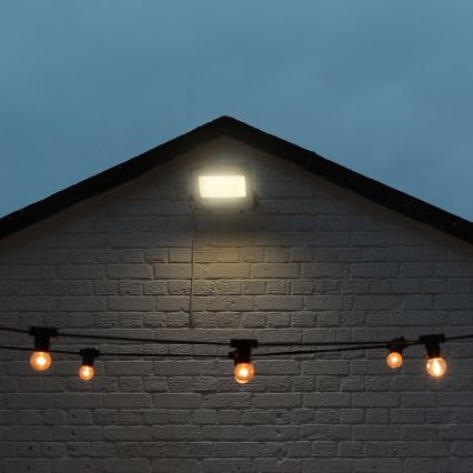 LED RGBW Dimmable floodlight LED/50W/230V IP65 grey + remote control