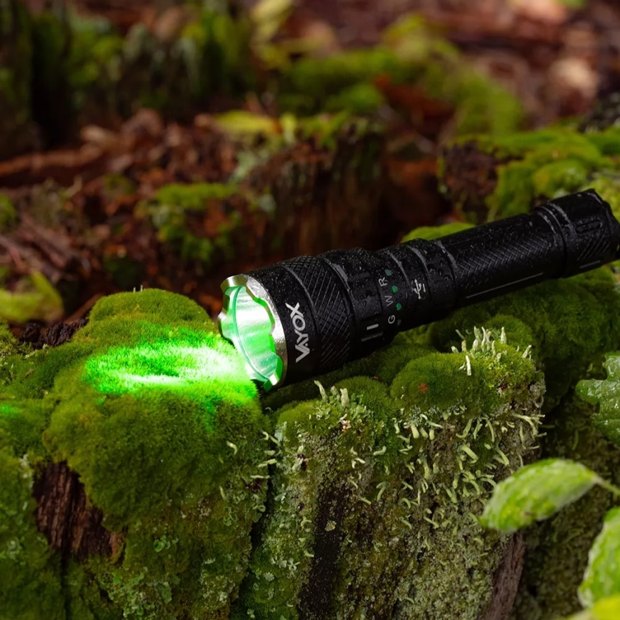 LED RGBW Dimmable rechargeable flashlight LED/15W/5V IP66 1500 shiny 2000 mAh