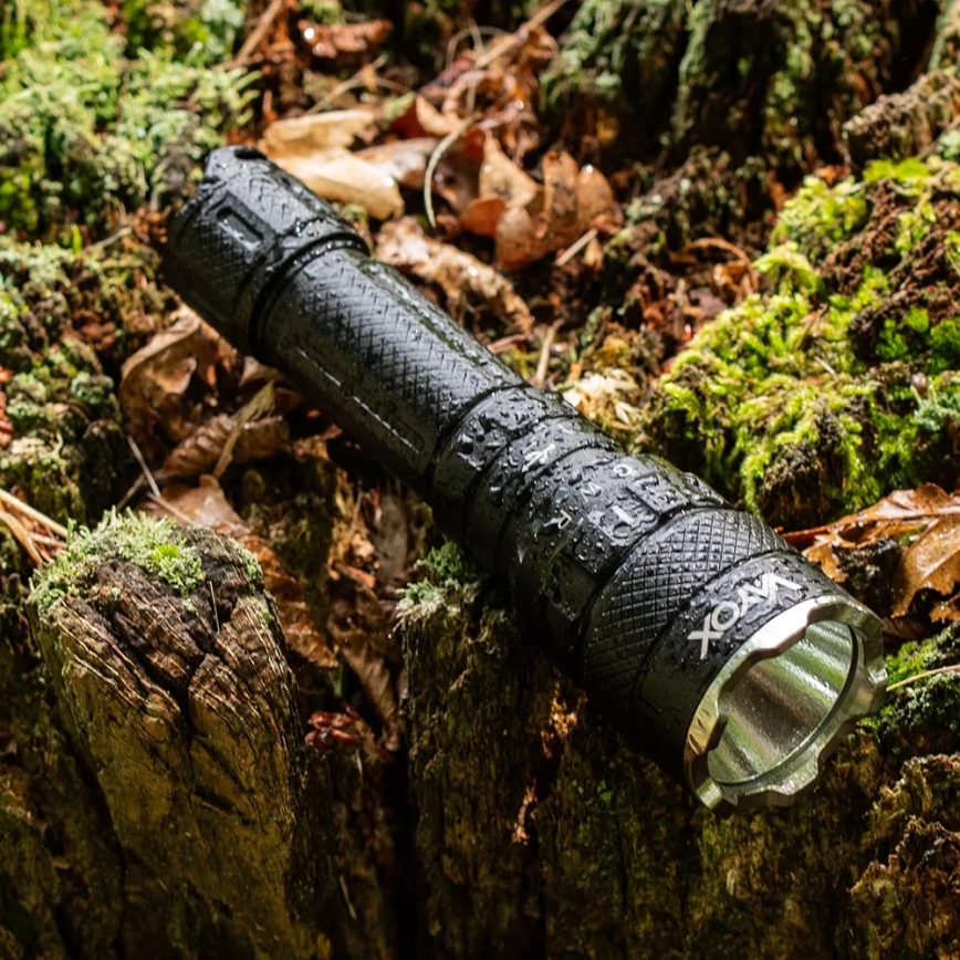 LED RGBW Dimmable rechargeable flashlight LED/15W/5V IP66 1500 shiny 2000 mAh