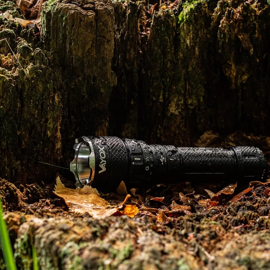LED RGBW Dimmable rechargeable flashlight LED/15W/5V IP66 1500 shiny 2000 mAh