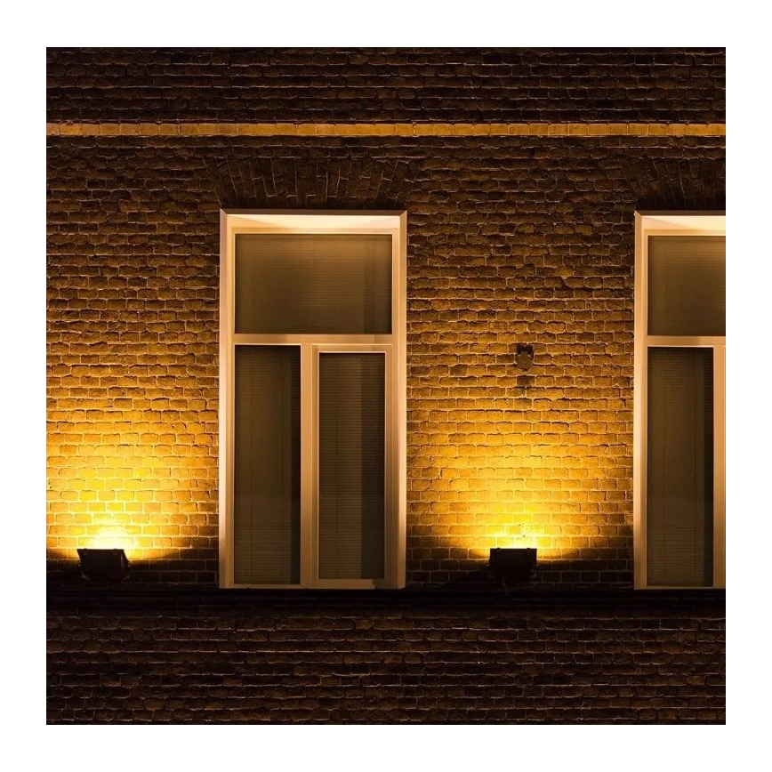 LED Smart dimmable RGB floodlight LED/20W/230V IP65 white