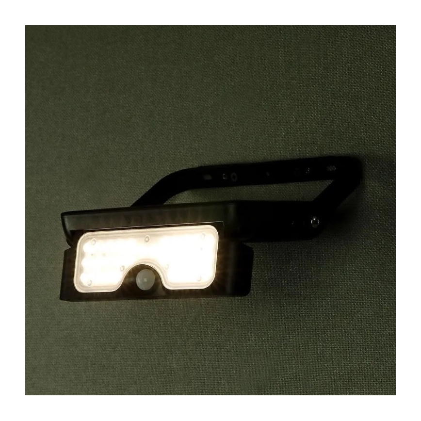 LED Solar floodlight with a sensor LED/5W/3,7V IP65 4000K 3000 mAh