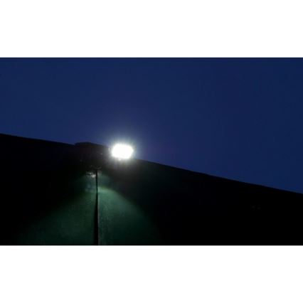 LED Solar light with a motion and dusk sensor LED/3xAA IP44