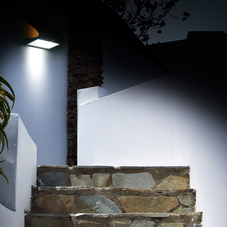 LED Solar light with a motion sensor LED/6,8W/4000 mAh 3,7V IP65