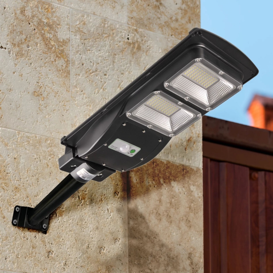 LED Solar street lamp with a sensor STREET 2xLED/6W/3,2V IP65 + remote control