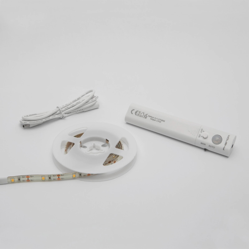 LED Strip with a motion sensor 1m LED/2,4W/6V 4xAAA 3000K