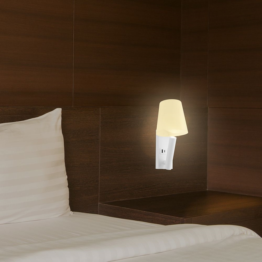 LED Wall Lamp with USB Port LED/2W/230V 3000K white