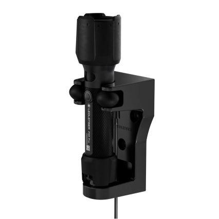 Ledlenser P5R PRO - Dimmable Rechargeable LED Flashlight / 920 mAh IP68 750 lm 18 h Black