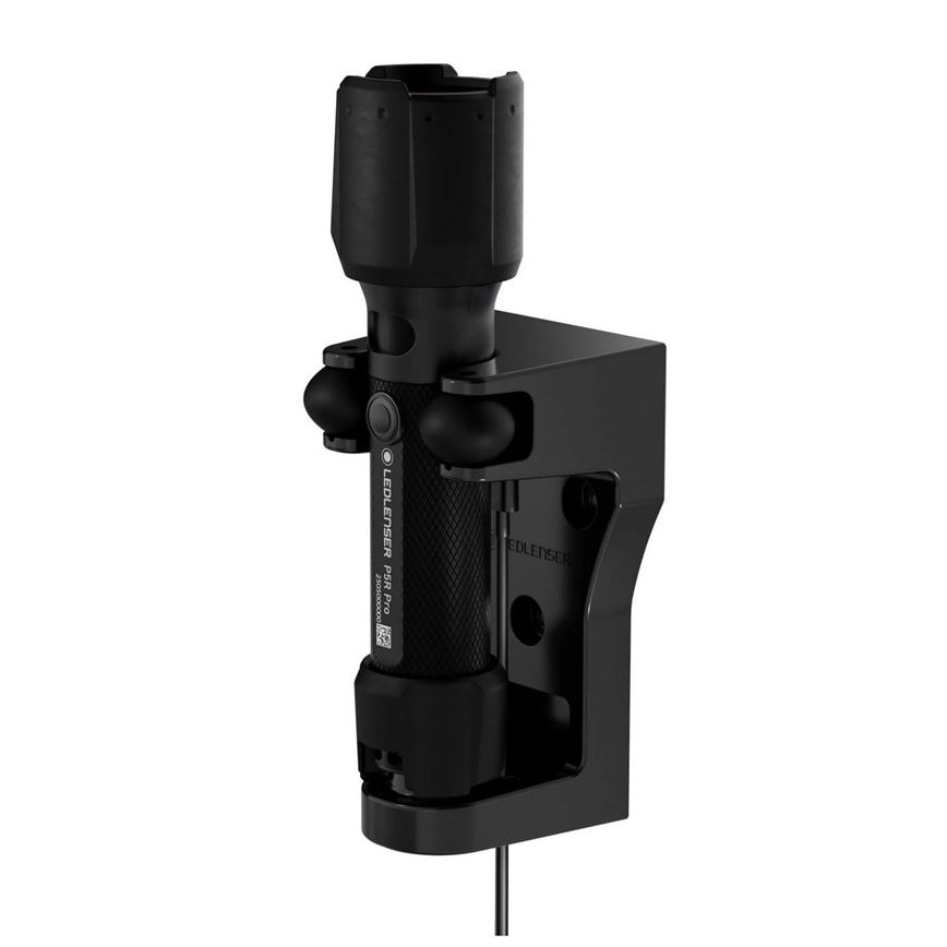 Ledlenser P5R PRO - Dimmable Rechargeable LED Flashlight / 920 mAh IP68 750 lm 18 h Black