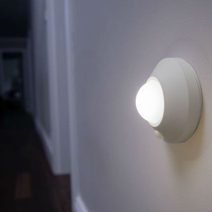 Ledvance - LED Orientation light with sensor NIGHTLUX LED/1,7W/3xAA 4000K