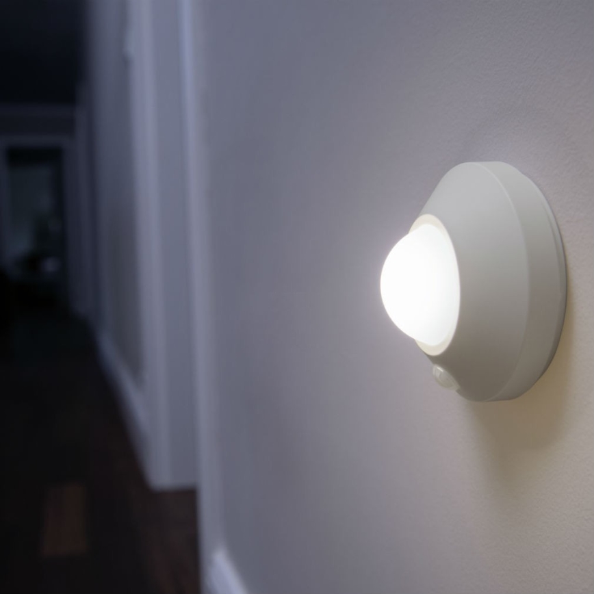 Ledvance - LED Orientation light with sensor NIGHTLUX LED/1,7W/3xAA 4000K