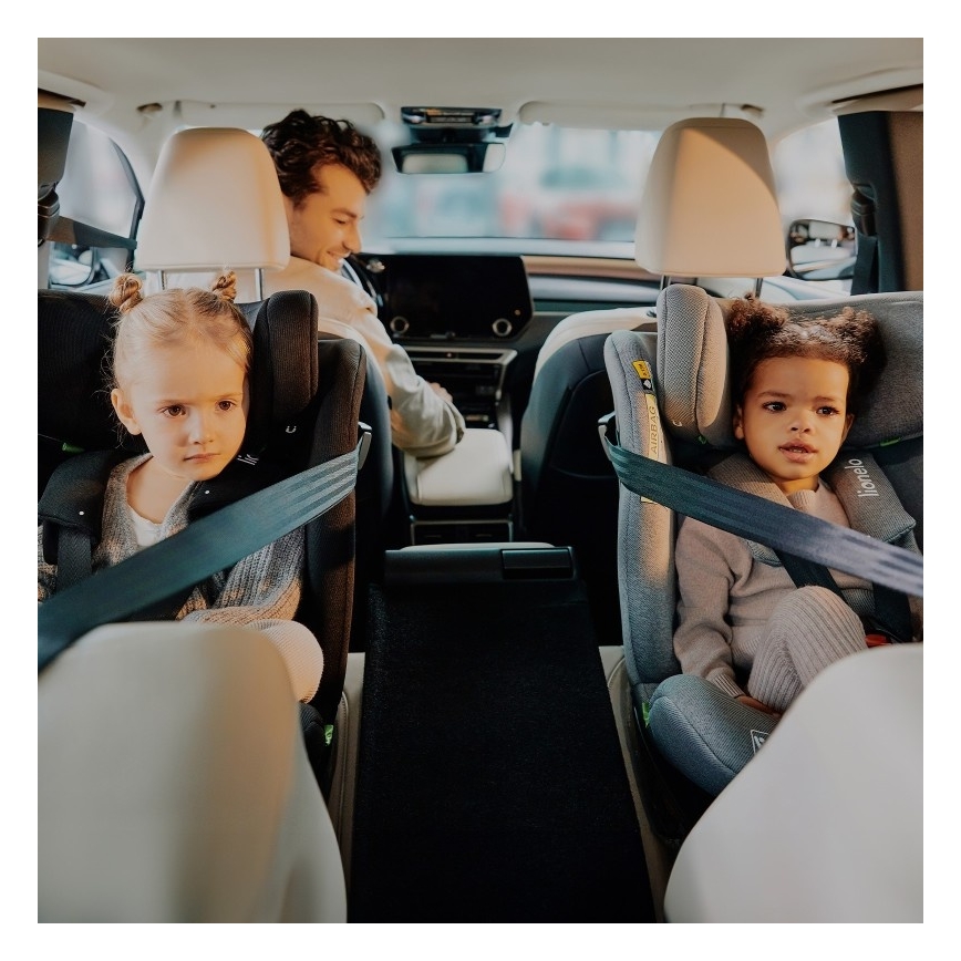 Lionelo - BRAVE i-Size Car Seat with Rotating Base 40-150 cm Black Carbon