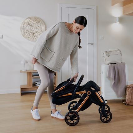 Lionelo - Stroller CLOE black/gold