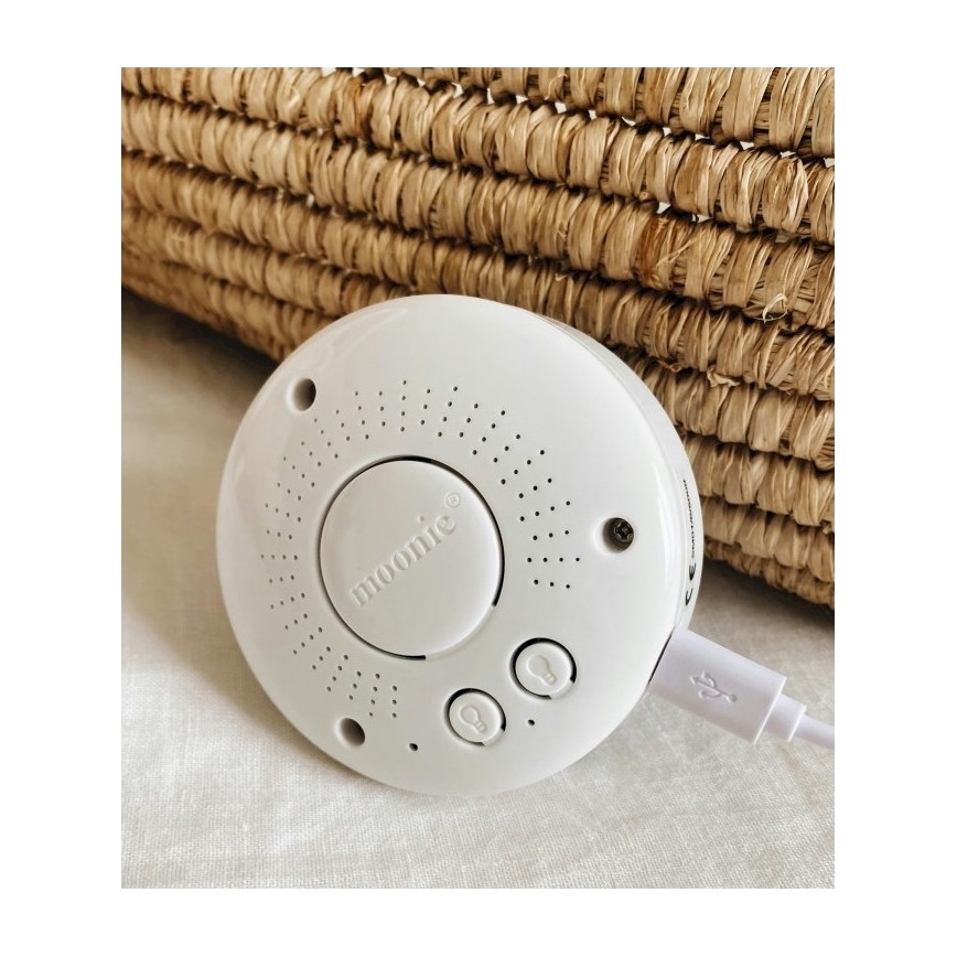 Moonie - Snuggle buddy with a melody and light little bear organic honey natur