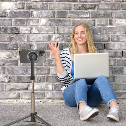 Magnetic foldable selfie stick 2in1 with a stand + remote control