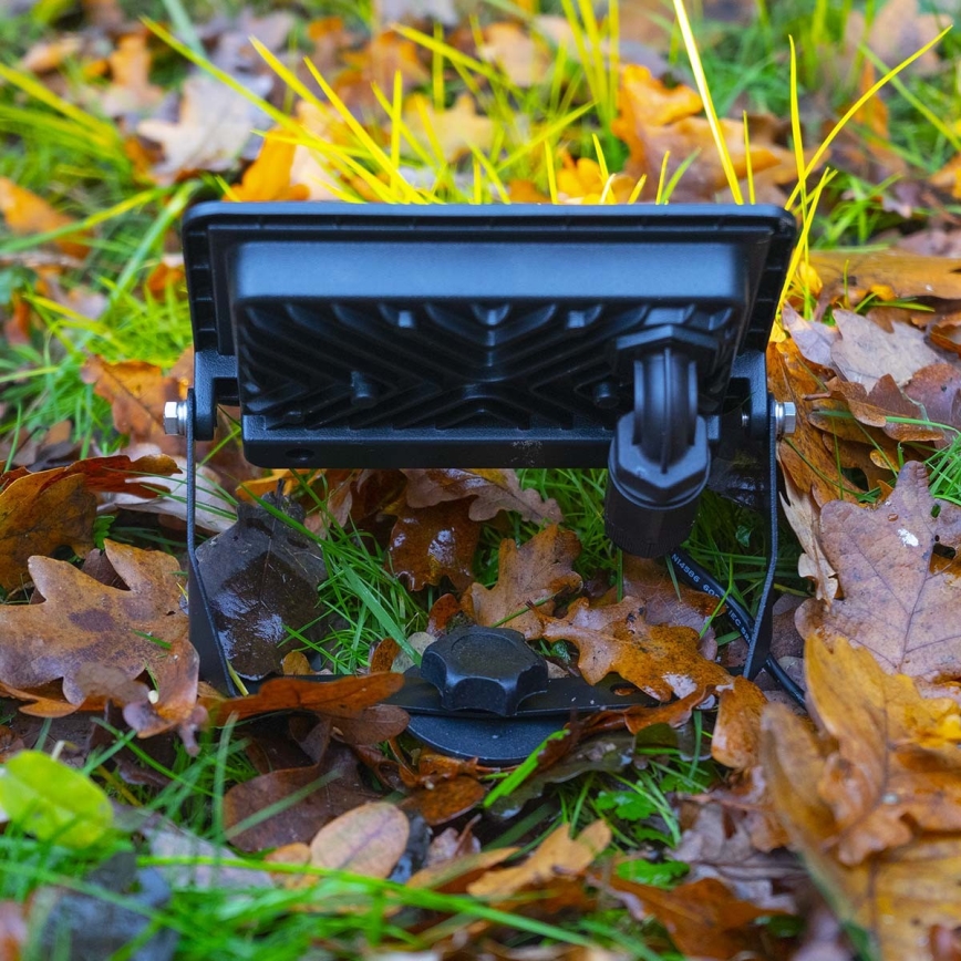 LED RGBW Dimmable Floodlight SmartLife LED/20W/230V Wi-Fi IP65 2700-6500K