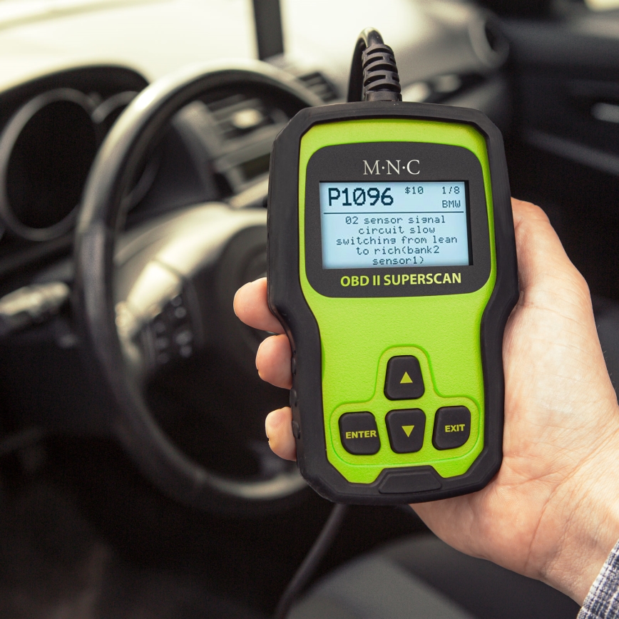 OBD2/12V Auto Diagnostic Tool