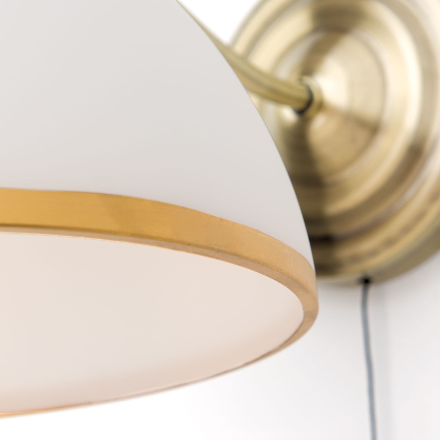 Wall lamp OLD LAMP 1xE27/40W/230V white/brass