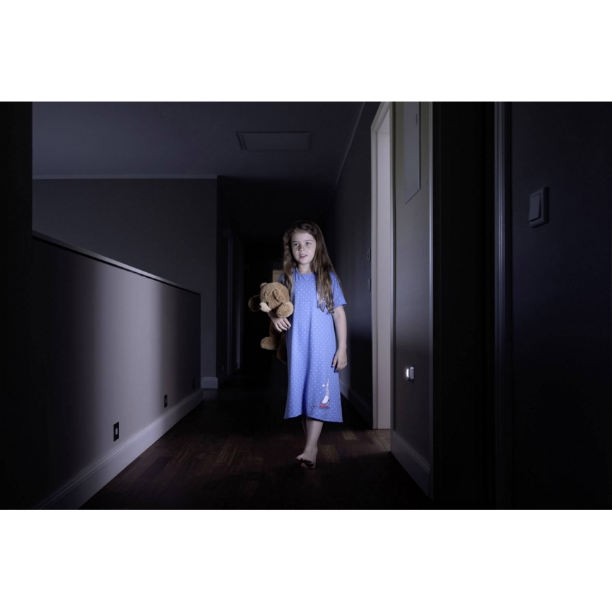 Osram - NIGHTLUX LED Sensor Nightlight, 0.3 W, 3x AAA, IP54, Silver