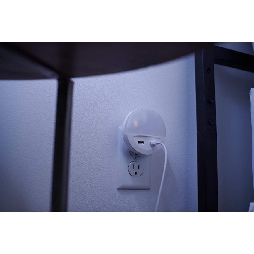 Osram - LUNETTA Plug-in LED Night Light with Sensor, 2xUSB LED/13W/230V