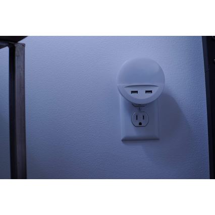 Osram - LUNETTA Plug-in LED Night Light with Sensor, 2xUSB LED/13W/230V
