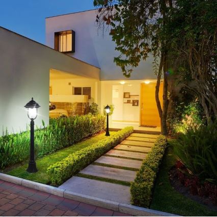 Outdoor lamp 1xE27/60W/230V 111 cm IP44