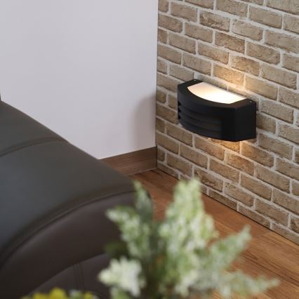 Outdoor wall light OLIANA 1xE27/60W/230V IP54 black