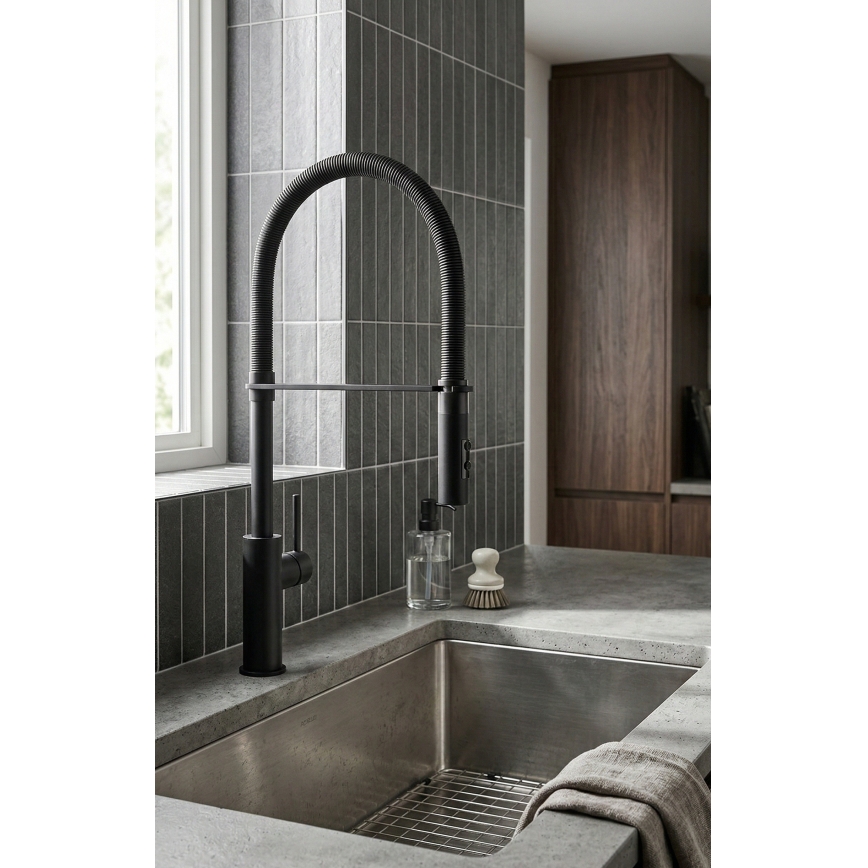 Paffoni - Sink faucet with pull-out spray LIGHT 52.5 cm polished chrome