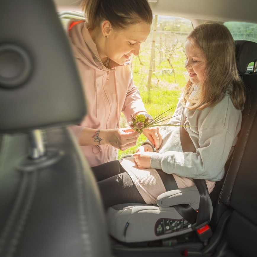 PETITE&MARS - Car booster seat OPTIMUS PRO i-Size 125-150 cm (22-36 kg) grey