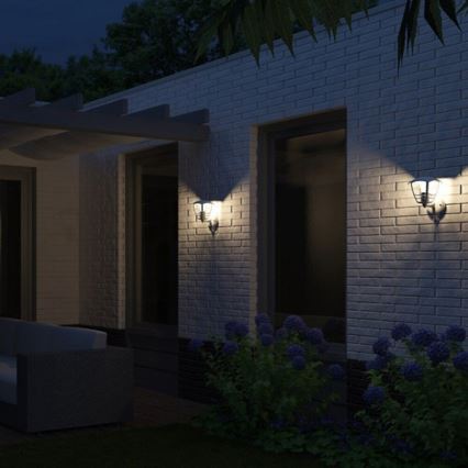 Philips - Outdoor wall light with a sensor 1xE27/60W IP44