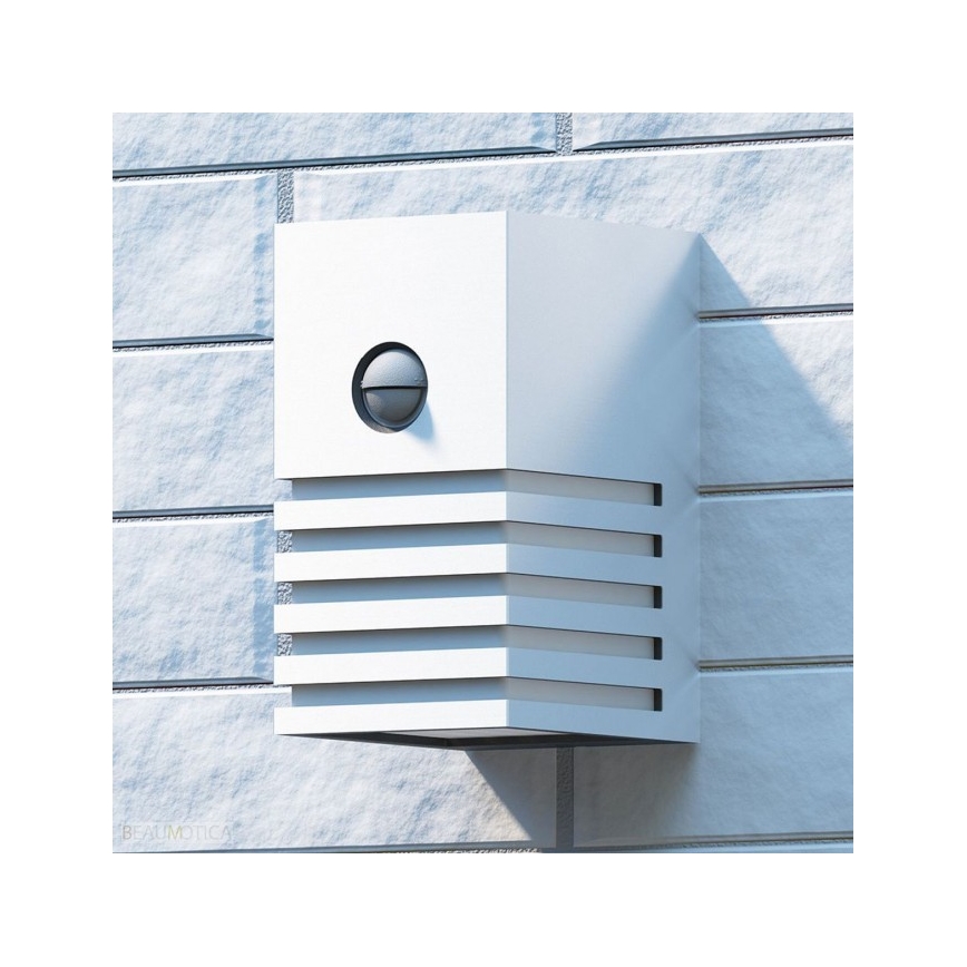 Philips - Outdoor wall light with a sensor 1xE27/20W/230V IP44