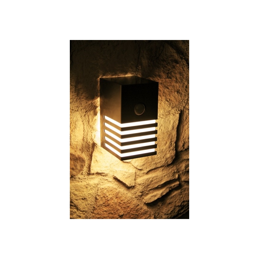 Philips - Outdoor wall light with a sensor 1xE27/20W/230V IP44