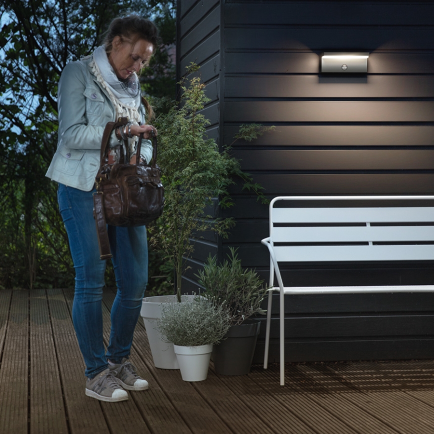 Philips - LED Outdoor wall light with a sensor 2xLED/4,5W/230V 2700K IP44