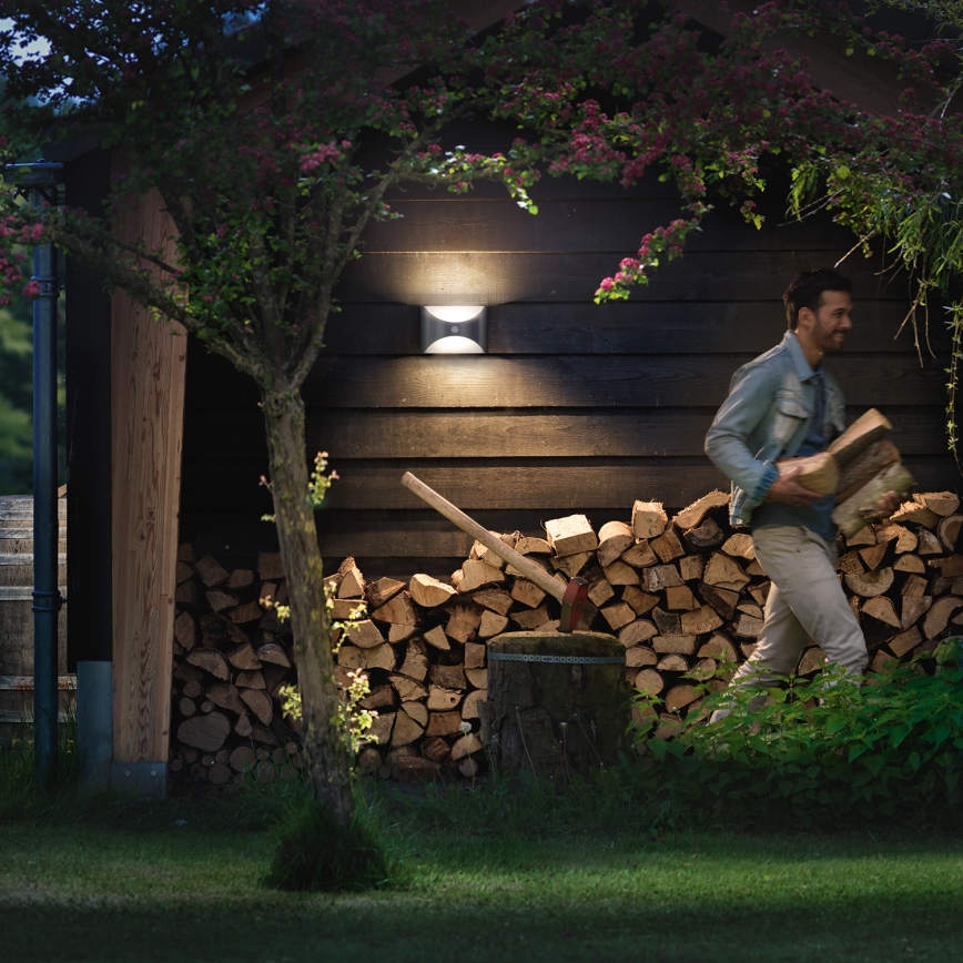 Philips - Outdoor sensor light 1xLED/6W/230V IP44