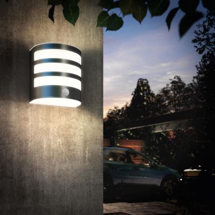 Philips - LED Outdoor Wall Light with Motion Sensor, 3W, IP44