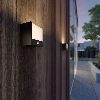 Philips - LED outdoor light with a sensor 1xLED/3.5W IP44