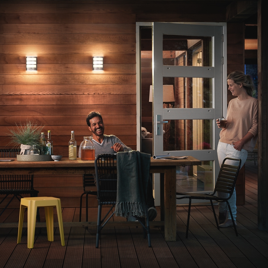 Philips - Outdoor sensor light 1xLED/6W/230V IP44