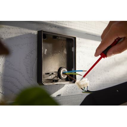 Philips - LED RGBW Dimmable outdoor reflektor Hue DISCOVER 2xLED/15W/230V 2000-6500K IP44