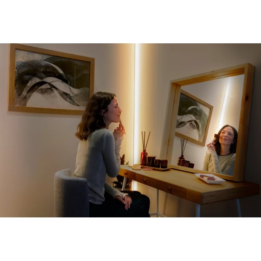 Philips - Hue OMNIGLOW Dimmable RGBW LED Strip 5m, 60 W, 230 V, 2200-6500 K