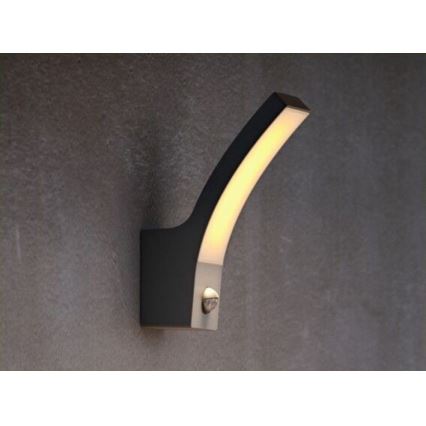 Philips - LED Outdoor wall light with a sensor LED/12W/230V 2700K IP44
