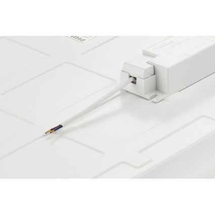 Philips - LED Recessed panel LED/34W/230V 4000K UGR22 IP40